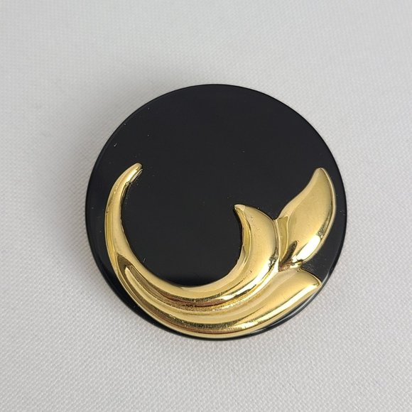 Vintage Jewelry - Vintage Black Enamel Gold Tone Scarf Clip